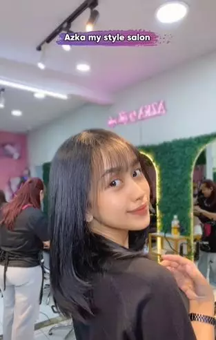 Cewek rambut keriting ngembang usai di styling hasilnya bak beda orang TikTok