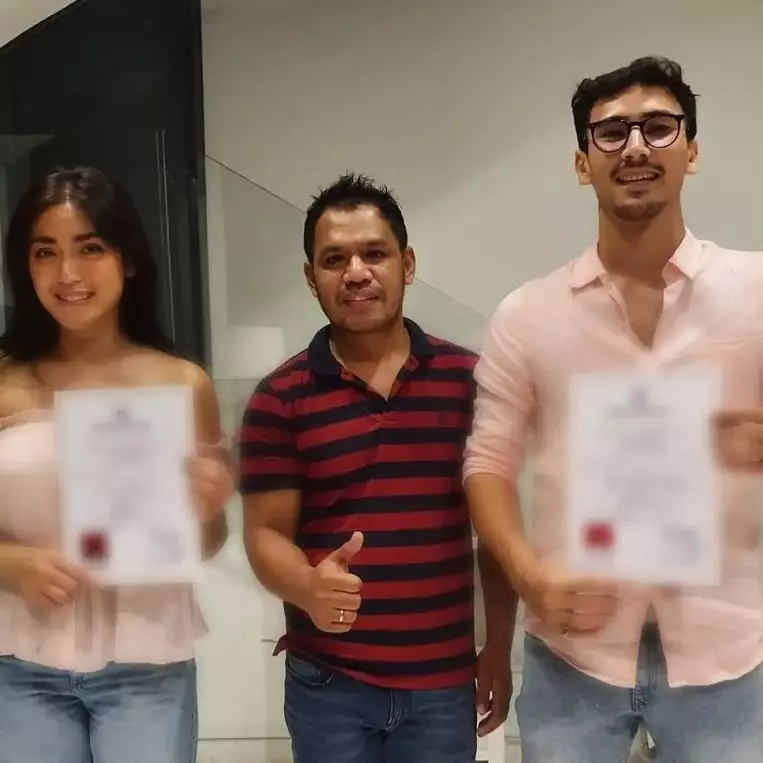 5 Seleb ini jalani proses pembaptisan jelang pernikahan © 2024 brilio.net