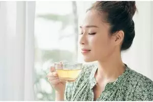 Trik membuat minuman kolagen ala rumahan dari 1 bahan sayuran, ampuh samarkan kerutan