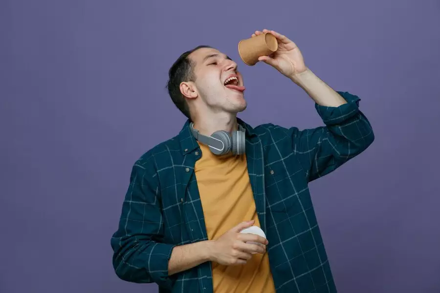 Makna mitos makan telur mentah © 2024 freepik.com