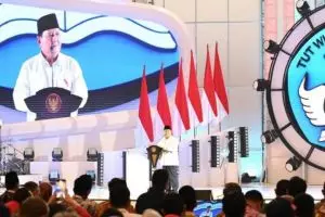 Kenaikan gaji guru Rp 2 juta disalahartikan, anggaran pemerintah tahun depan tak cukup beri tunjangan