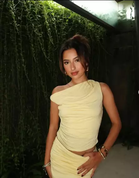 Seleb endorse sampai ratusan juta ke atas berbagai sumber