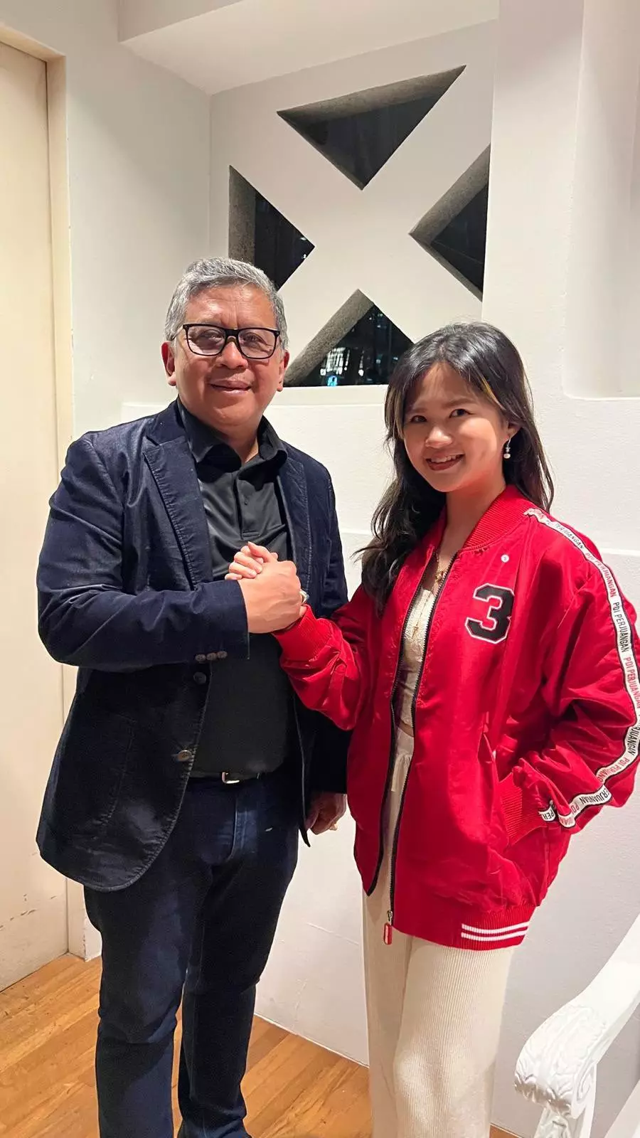 Felicia Tissue ketemu sekjen PDIP © 2024 Instagram