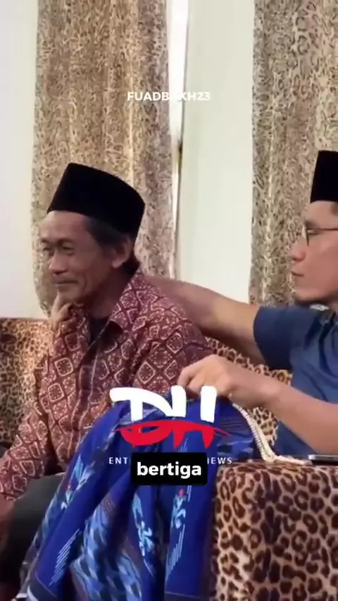 Sonhaji pedagang es teh lebih pilih umrah bareng Gus Miftah X