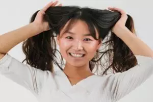 Trik suburkan rambut rontok, ampuh bikin rambut lebat tanpa hair extension cuma andalkan 1 jenis daun