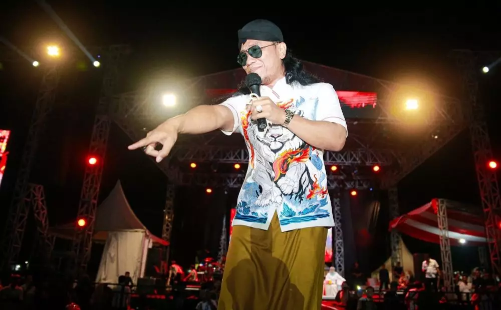 sikap Gus Miftah saat ngisi kajian © berbagai sumber