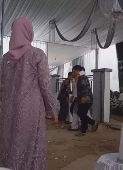 Kisah pilu pengantin wanita meninggal usai ijab qobul © 2024 brilio.net  Kisah pilu pengantin wanita meninggal usai ijab qobul © 2024 brilio.net