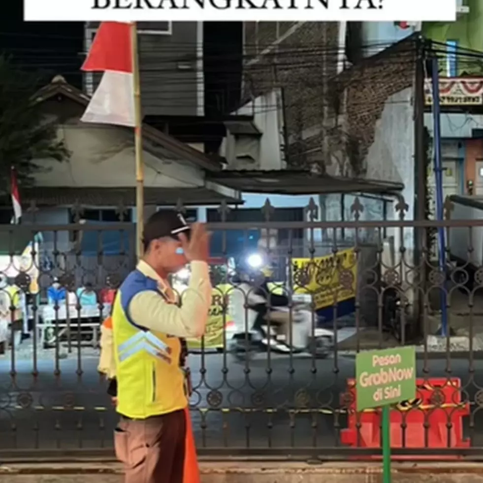 Pasutri nitip mobil ke satpam karena takut ketinggalan Whoosh, dikira dibawa lari endingnya bikin haru