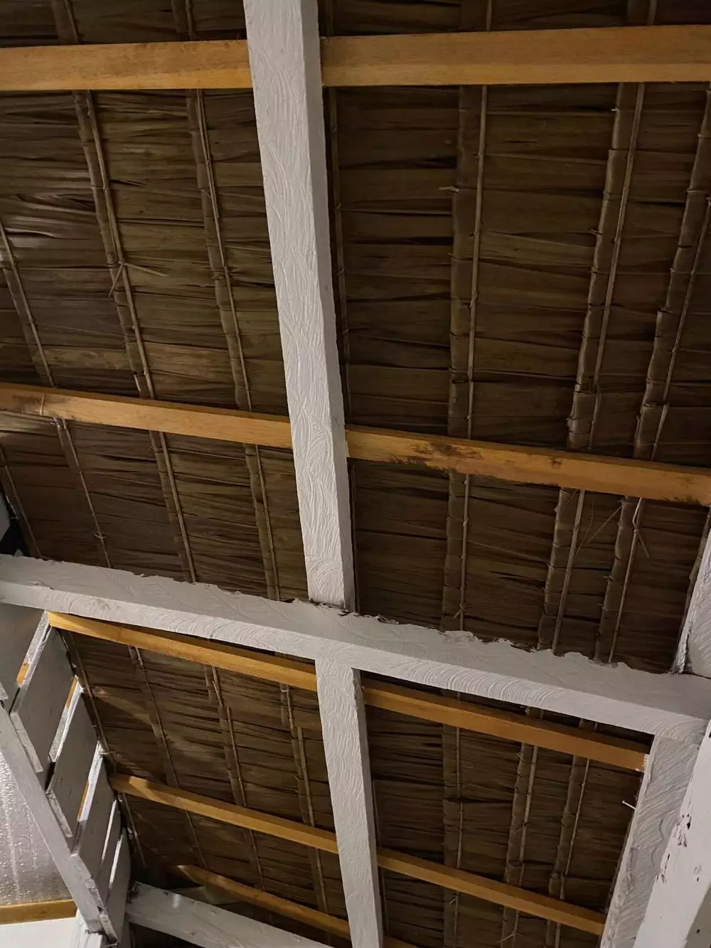 Rumah dari bambu interiornya mirip apartemen © Facebook Rumah dari bambu interiornya mirip apartemen © Facebook