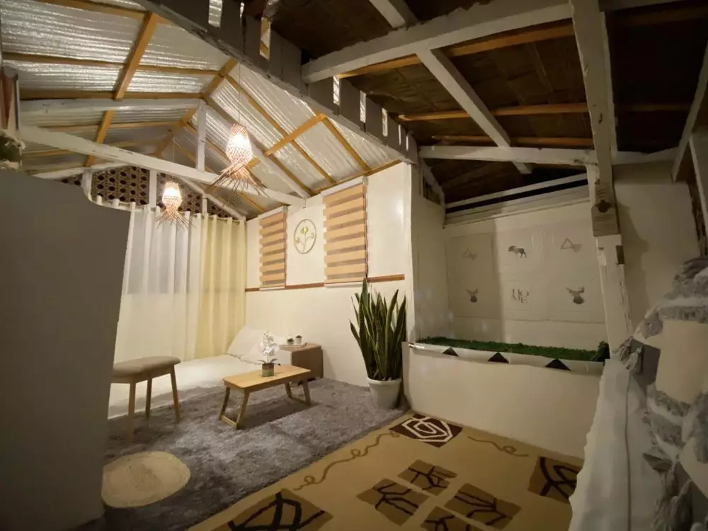 Rumah dari bambu interiornya mirip apartemen © Facebook Rumah dari bambu interiornya mirip apartemen © Facebook