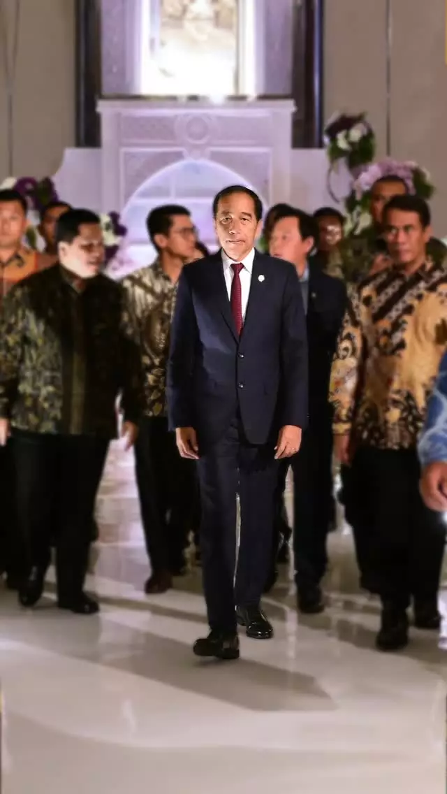 jokowi pasca pdip © berbagai sumber jokowi pasca pdip © berbagai sumber