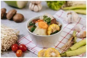 7 Makanan khas Indonesia rendah kalori, serba praktis dan mengenyangkan