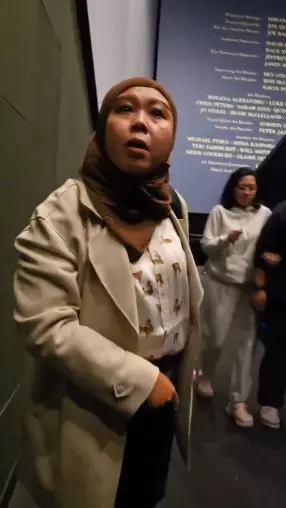 pria cekcok dengan ibu-ibu terciduk merekam © X