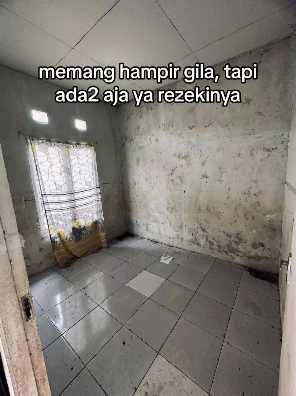 renovasi rumah angker © TikTok  renovasi rumah angker © TikTok