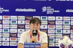 Momen Shin Tae-yong tegur pemain Indonesia sebelum babak pertama usai, ini isi tegurannya