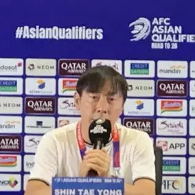Momen Shin Tae-yong tegur pemain Indonesia sebelum babak pertama usai, ini isi tegurannya
