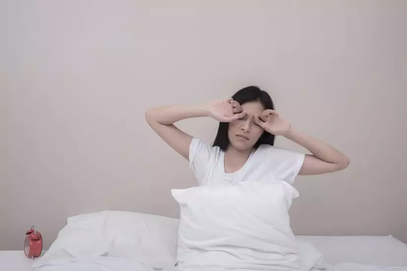 arti larangan menjahit malam hari © 2024 freepik.com