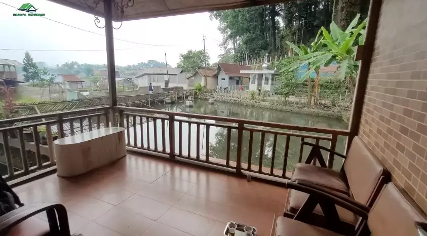 rumah panggung antisombong bak vila © YouTube rumah panggung antisombong bak vila © YouTube
