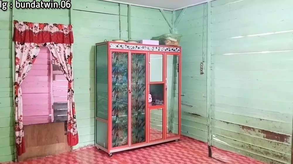 rumah papan nyaman dan adem © YouTube/Bunda Twin  rumah papan nyaman dan adem © YouTube/Bunda Twin