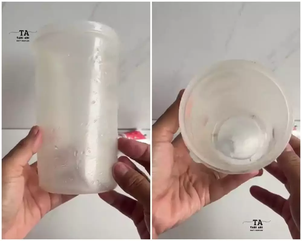 Cara bersihkan kerak teh di gelas plastik © Instagram Cara bersihkan kerak teh di gelas plastik © Instagram