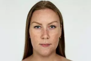 DIY serum wajah pencegah kerutan dan flek hitam ini cuma pakai 3 bahan alami, kulit auto awet muda