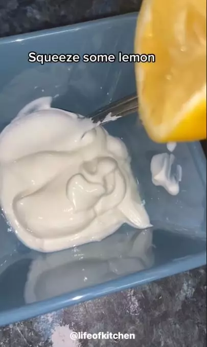 Trik menghidrasi wajah kering pakai 1 jenis buah Berbagai sumber