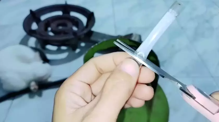 trik mengatasi gas bocor selang © 2023 brilio.net