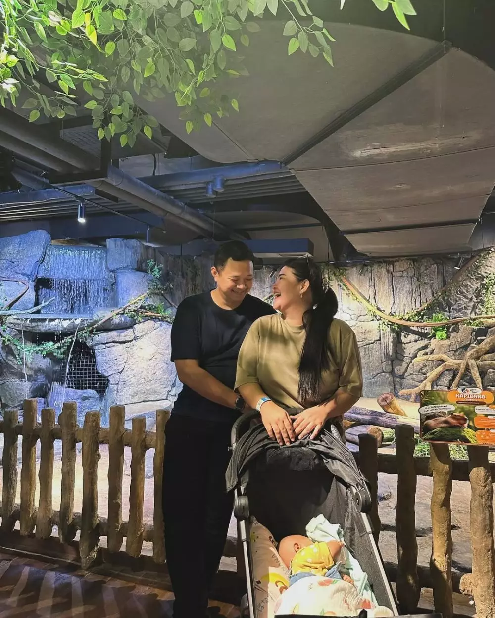 rosa meldianti keponakan dewi perssik sekarang © 2024 Instagram