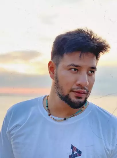 Ammar Zoni akui dekat dengan wanita lain © berbagai sumber