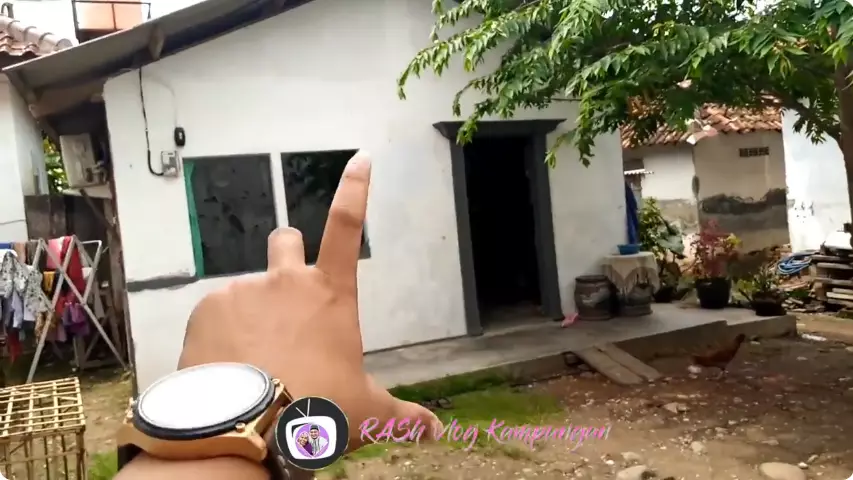 rumah wallpapernya dilukis sendiri © 2024 YouTube