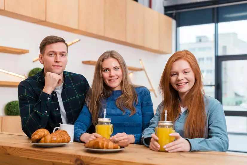 Cara jalin hubungan harmonis dengan saudara ipar © 2024 freepik.com