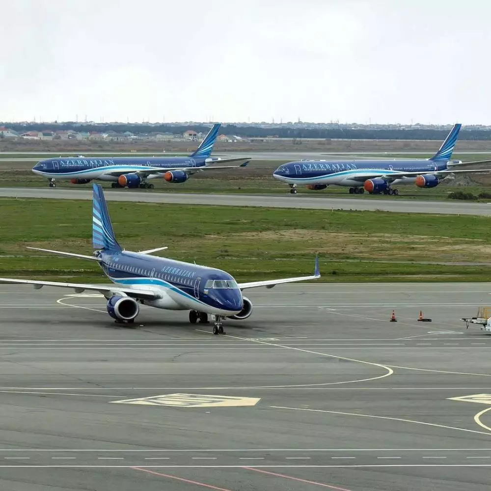 Bukan menabrak burung, begini teori penyebab kecelakaan pesawat Azerbaijan Airlines di Kazakhstan © 2024 brilio.net Bukan menabrak burung, begini teori penyebab kecelakaan pesawat Azerbaijan Airlines di Kazakhstan © 2024 brilio.net