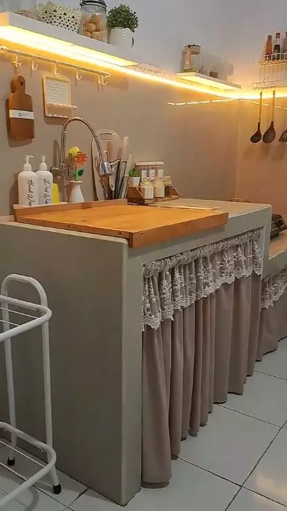 dapur tanpa kitchen set simpel tapi mewah © 2023 brilio.net dapur tanpa kitchen set simpel tapi mewah © 2023 brilio.net