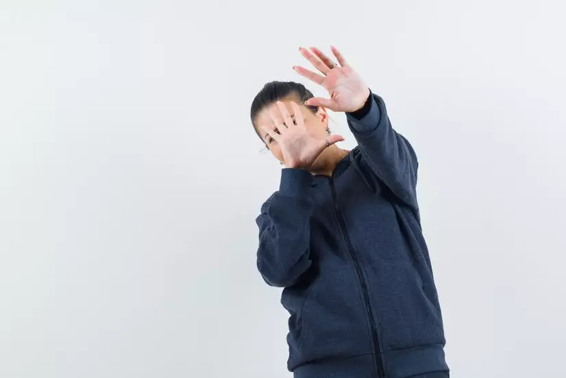 7 Arti melihat burung gagak berkumpul © 2024 freepik.com 7 Arti melihat burung gagak berkumpul © 2024 freepik.com