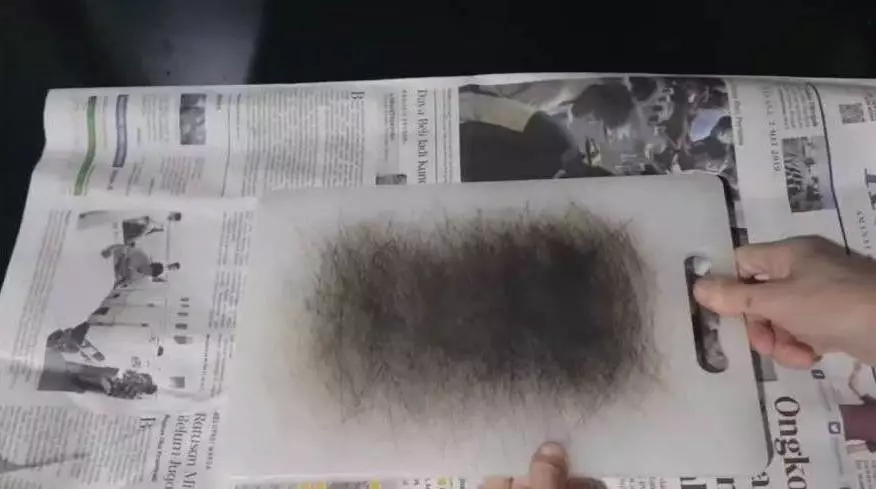 cara bersihkan talenan plastik jadi baru © 2023 brilio.net