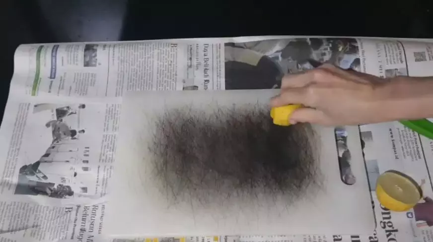 cara bersihkan talenan plastik jadi baru © 2023 brilio.net