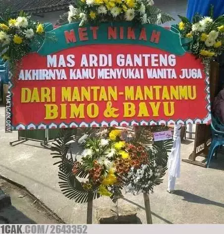 karangan bunga kocak © berbagai sumber