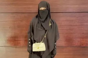 Umi Pipik sambut 2025 dengan kenangan 11 tahun Uje meninggal, besi ditempa dan dibakar agar jadi pisau