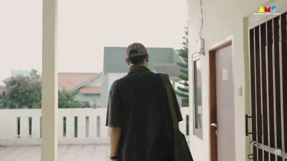 dapur kos-kosan arya saloka © 2025 YouTube