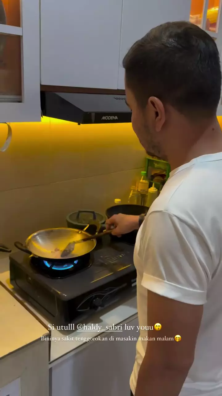 dapur rumah irish bella haldy sabri © 2025 Instagram