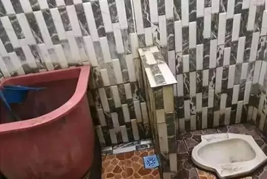 potret kocak toilet ini desainnya malah bikin meringis Berbagai sumber potret kocak toilet ini desainnya malah bikin meringis Berbagai sumber
