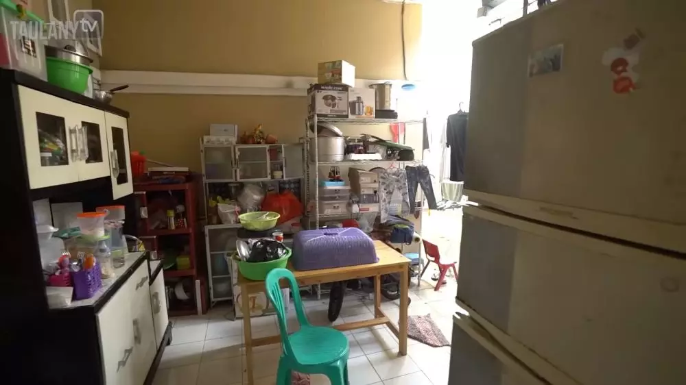 dapur rumah dede sunandar © 2024 brilio.net