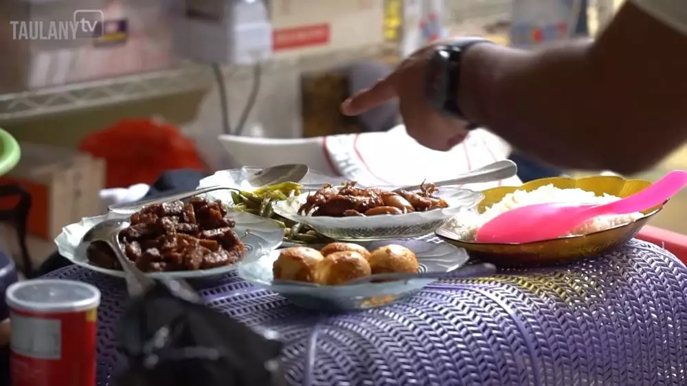 dapur rumah dede sunandar © 2024 brilio.net