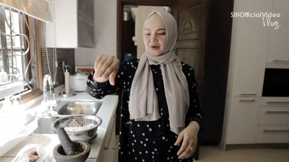 dapur mewah siti nurhaliza © 2024 brilio.net