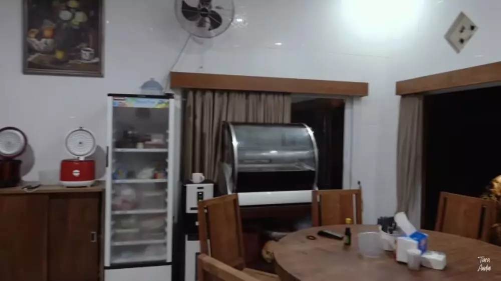 interior dapur Mahalini full perabot kayu © YouTube interior dapur Mahalini full perabot kayu © YouTube