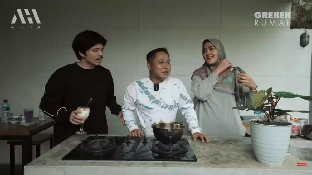 dapur outdoor narji di rumah mewah © 2025 YouTube dapur outdoor narji di rumah mewah © 2025 YouTube