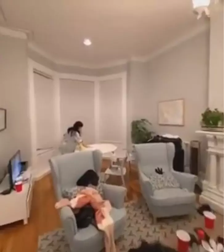 rumah AHY Annisa Pohan mewah serba biru © 2024 brilio.net