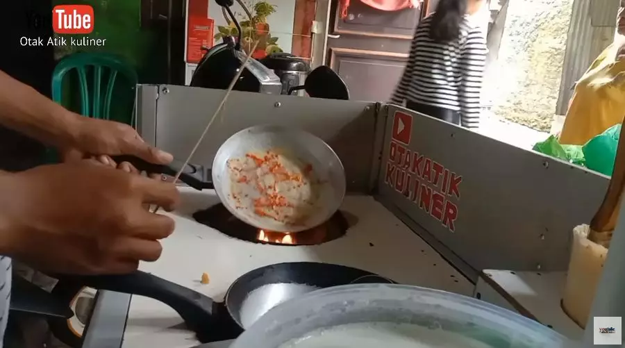 cara memperbaiki teflon yang lengket © 2023 brilio.net