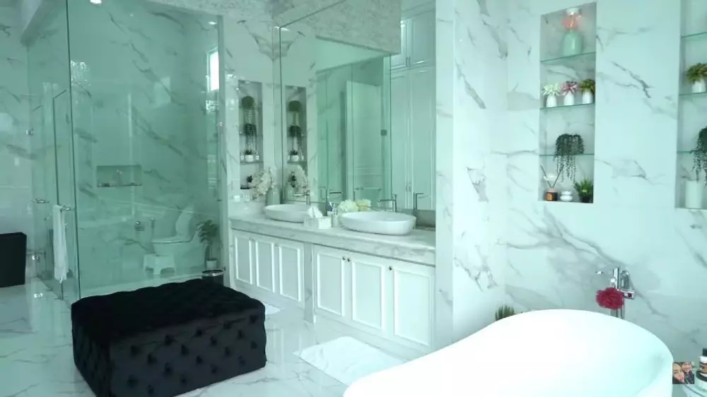 rumah megah kartika putri habib usman © 2024 brilio.net