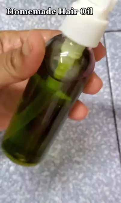 Suburkan rambut mudah rontok pakai 1 jenis daun Berbagai sumber